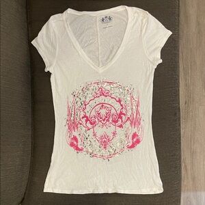 Juicy Couture Ivory Tee with Vibrant Pink Design